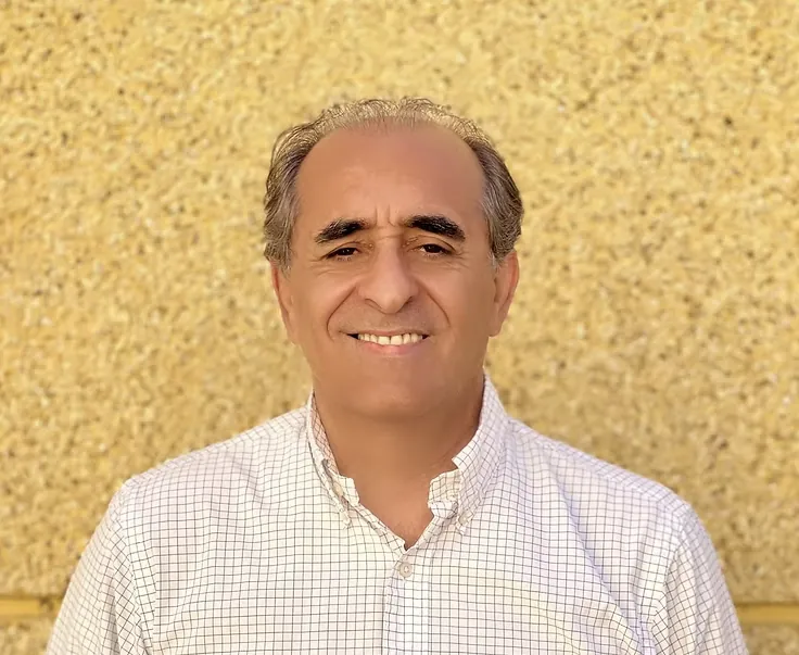 Francisco Lerena, director general, sonriendo